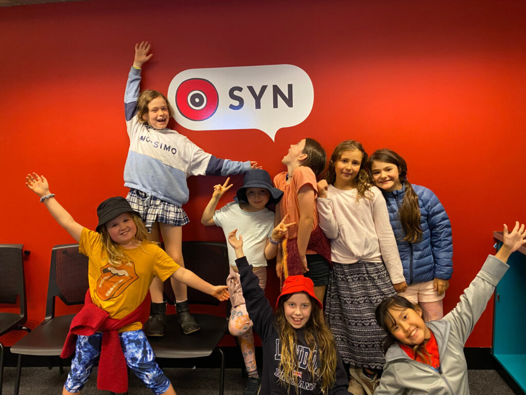 students at SYN-FM